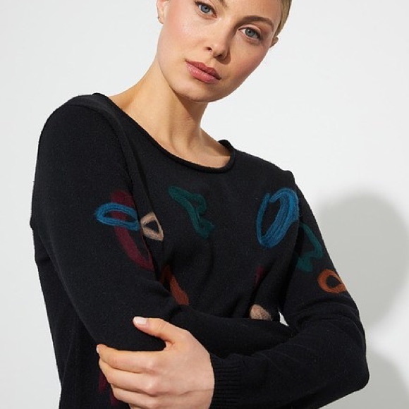 JOSEPH RIBKOFF
Knit Detail Top Style size medium brand new without tag - Picture 9 of 12